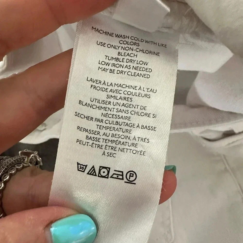 Pilcro and the Letterpress Anthropologie Slim Boyfriend Shorts size 26 white - Picture 4 of 5